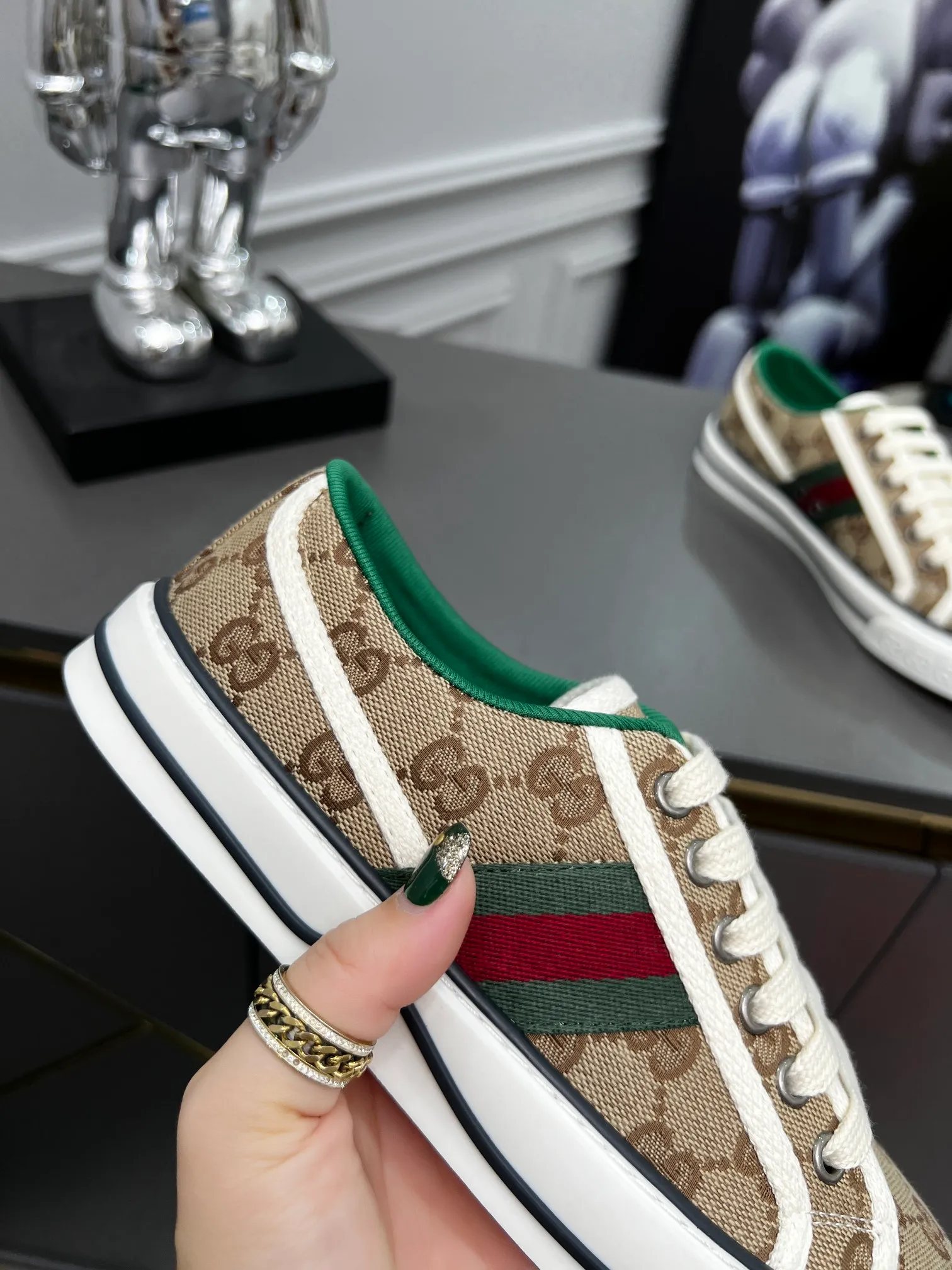 👟👟Ex-factory price 480👟👟 GUCCI new model 1977, classic LOGO material, 1:1 electric embroidery according to the original version, high version, complete package, low and highest version👟👟Ex-factory price U foam feet. T👟👟Ex-factory price U outsole, complete package! 35-44